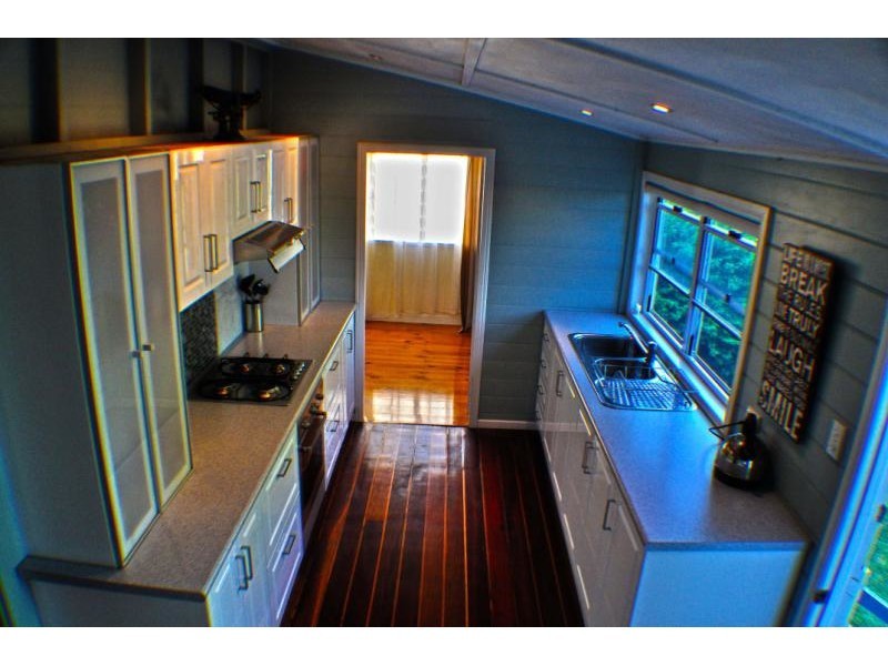 7 Cousins Street, The Range QLD 4700